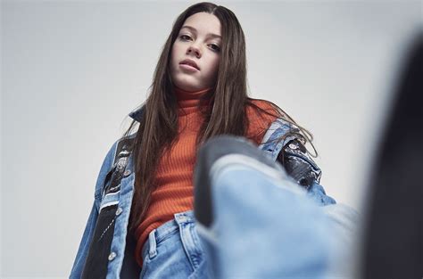 コートニー・ハドウィン|COURTNEY HADWIN (@courtneyhadwin) • Instagram photos。